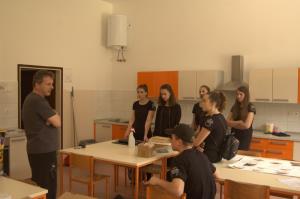 Učenci kuhali v hotelski kuhinji 6